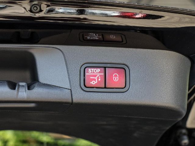 Mercedes-Benz GLB 180 