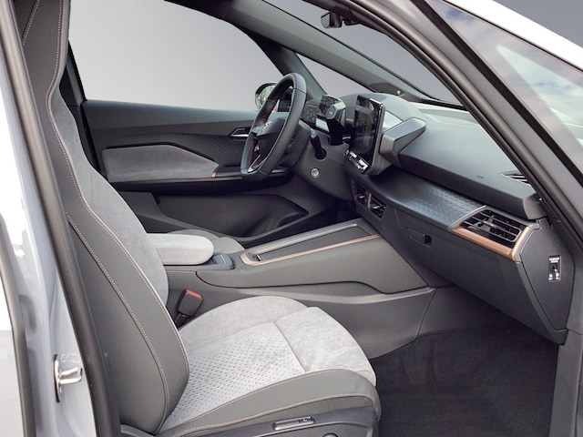 Cupra Born Born  KLIMA KEYLESS SHZ NAVI LED 360°