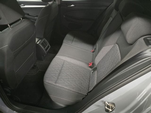 Volkswagen Golf 1.5 eTSI DSG Golf VIII Move