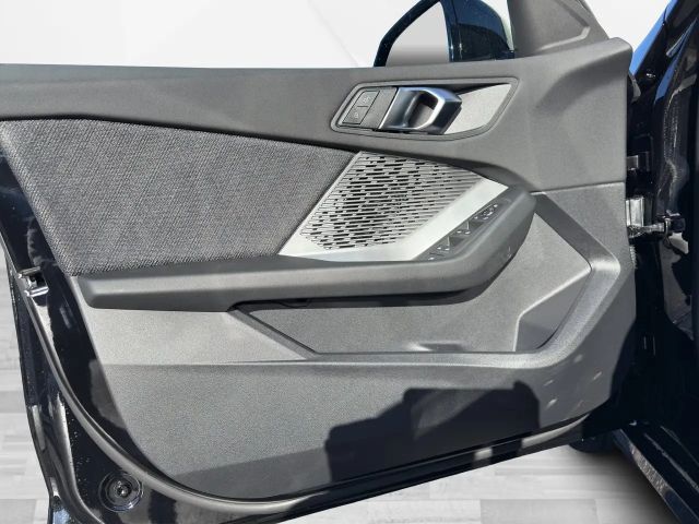 BMW 116 Benziner *** F70 ***