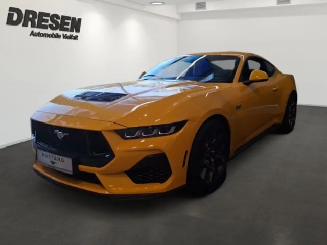 Ford Mustang Fastback GT 5.0 V8