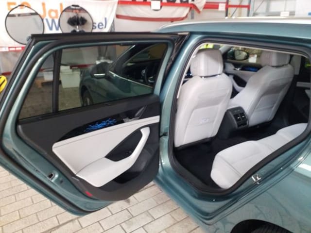 Volkswagen Passat Business DSG Variant