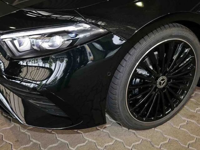 Mercedes-Benz A 180 AMG Line