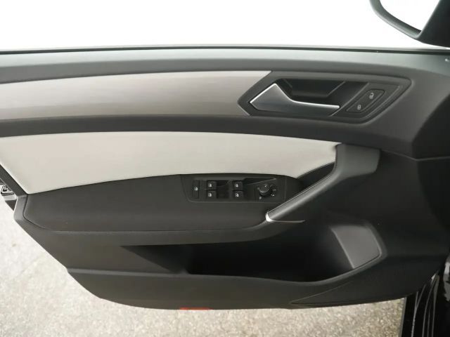 Volkswagen Touran Life