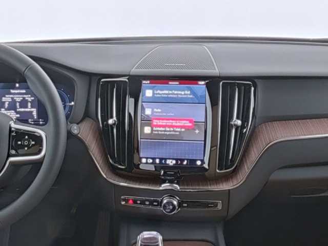 Volvo XC60 AWD Dark Plus T6