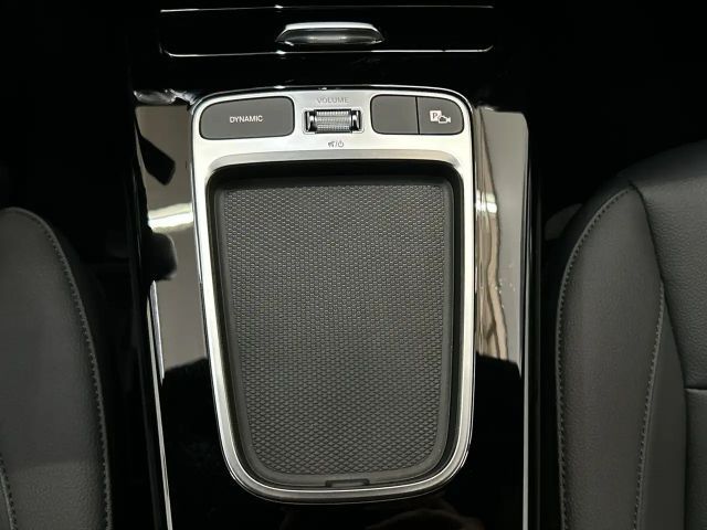 Mercedes-Benz CLA 180 Coupé Progressive