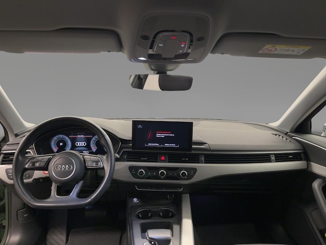 Audi A4 30 TDI S-Tronic Sedan