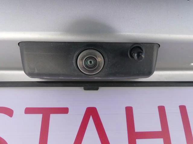 Land Rover Defender 90 AWD D200 S