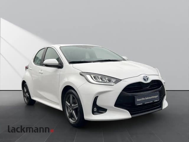 Toyota Yaris Hatchback Hybride Team D