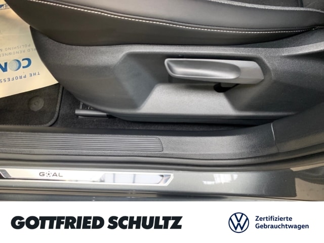 Volkswagen T-Roc T-Roc GOAL TSI NAVI SITZHEIZUNG EINPARKHILFE LED