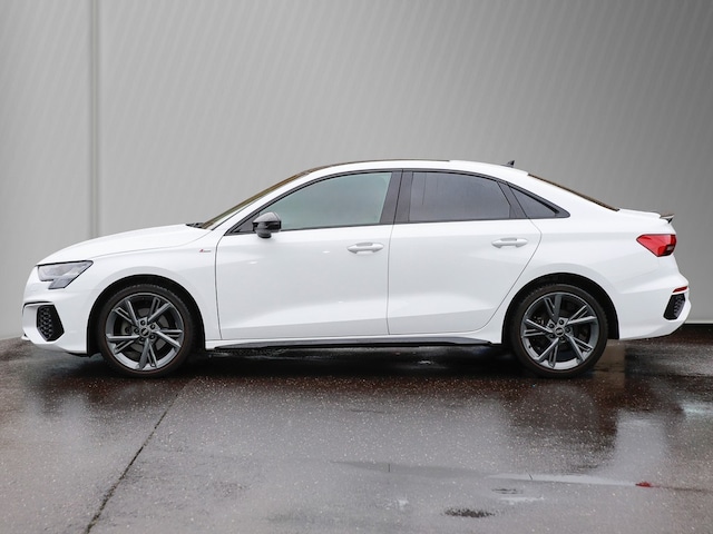 Audi A3 35 TFSI S-Line S-Tronic Sedan