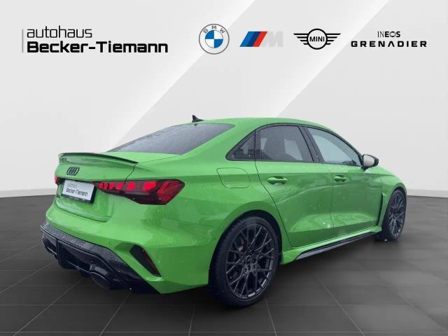 Audi RS3 Quattro S-Tronic Sedan