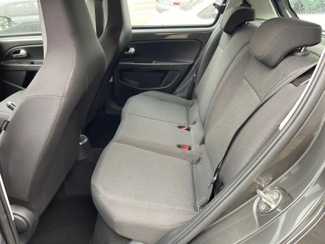 Volkswagen up! Move Move up!