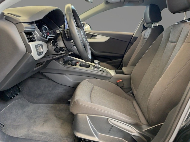 Audi A4 35 TFSI Avant S-Tronic