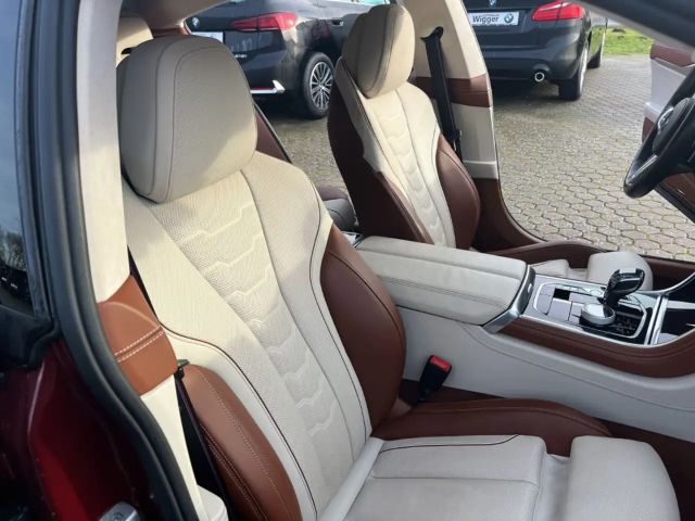 BMW M850 Coupé Gran Coupé Sedan xDrive