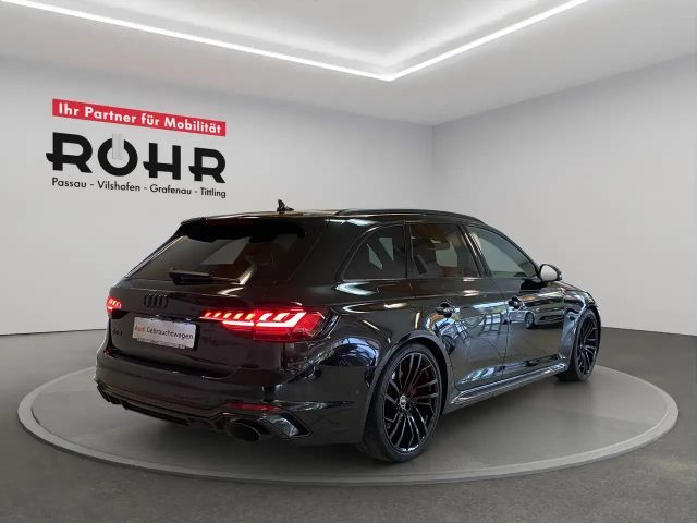 Audi RS4 Avant Quattro