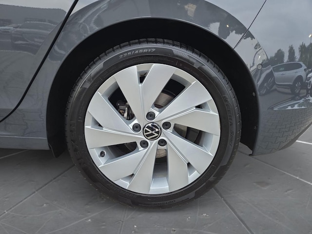 Volkswagen Golf 1.5 TSI Golf VIII Style