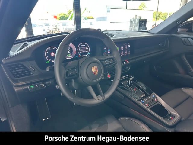 Porsche 992 Cabrio Carrera GTS