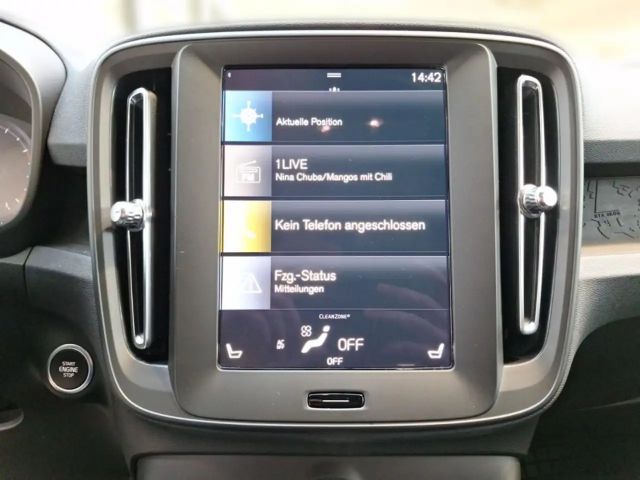 Volvo XC40 Core Momentum