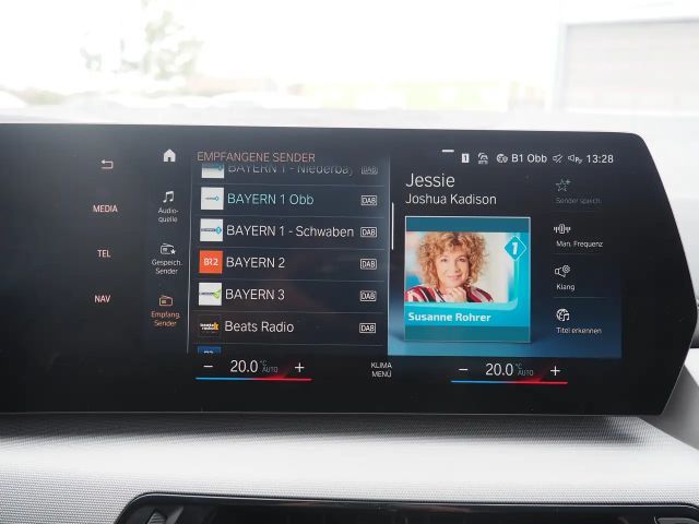 BMW 220 220i Active Tourer