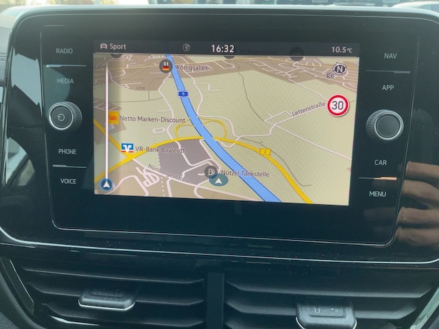 Volkswagen T-Roc 1.5 TSI DSG IQ.Drive R-Line