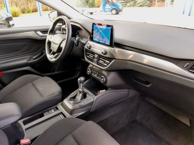 Ford Focus Titanium Wagon