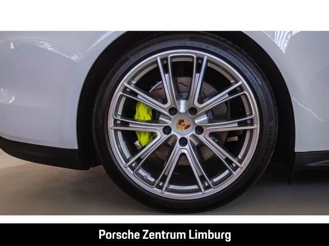 Porsche Panamera 4 E-Hybrid