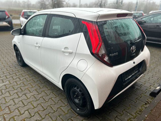 Toyota Aygo 5-deurs Play X-play