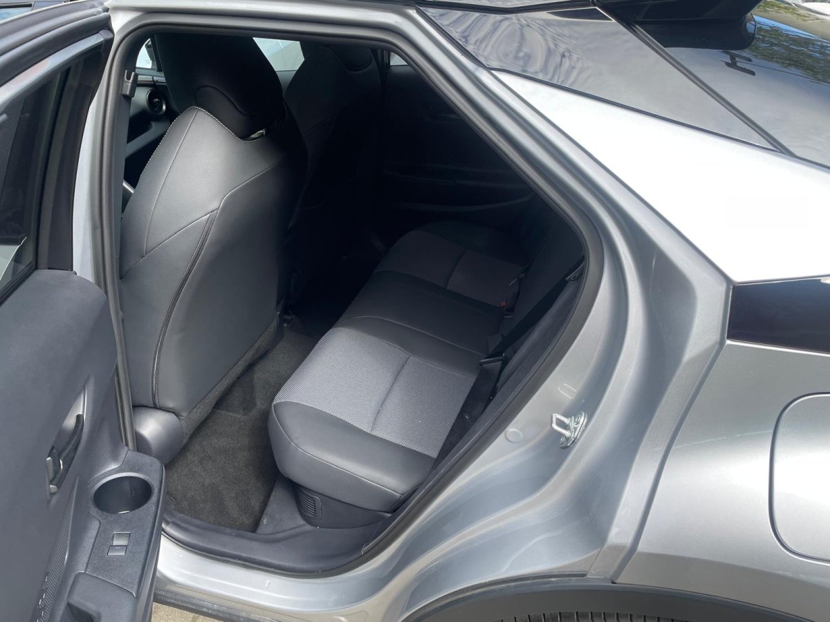 Toyota C-HR 5-deurs Lounge