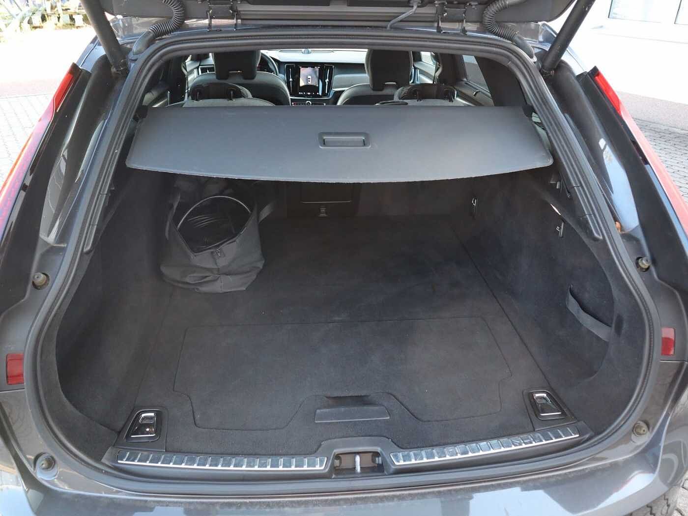 Volvo V90 Dark T8 Ultimate