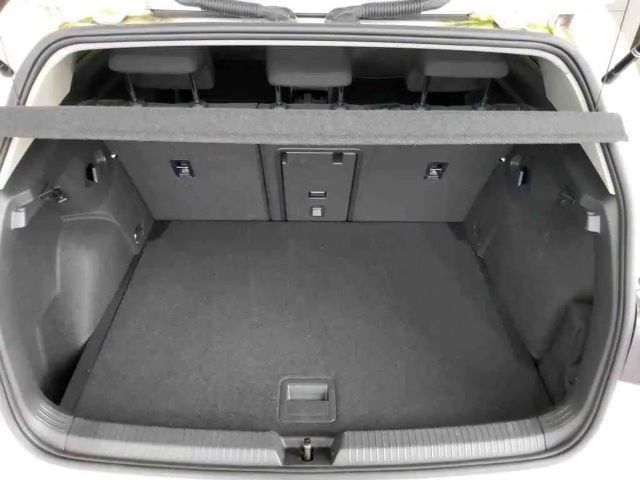 Volkswagen Golf 1.5 eTSI DSG Golf VIII