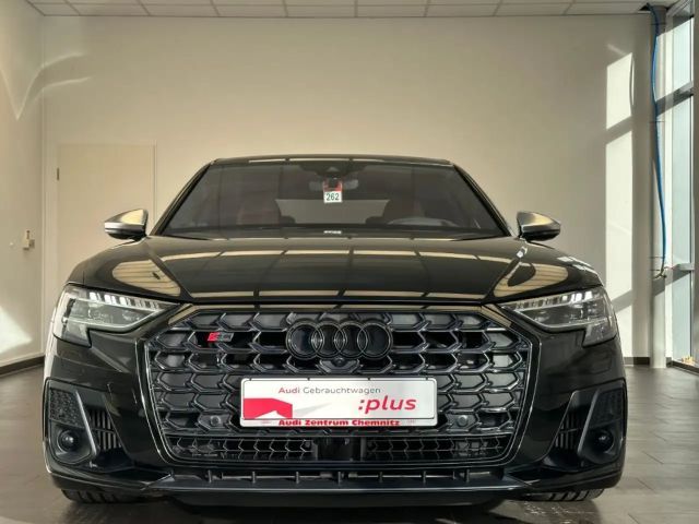 Audi S8 Quattro