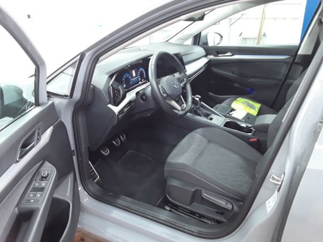 Volkswagen Golf 1.5 TSI Golf VIII Move