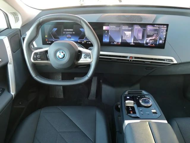 BMW iX xDrive40
