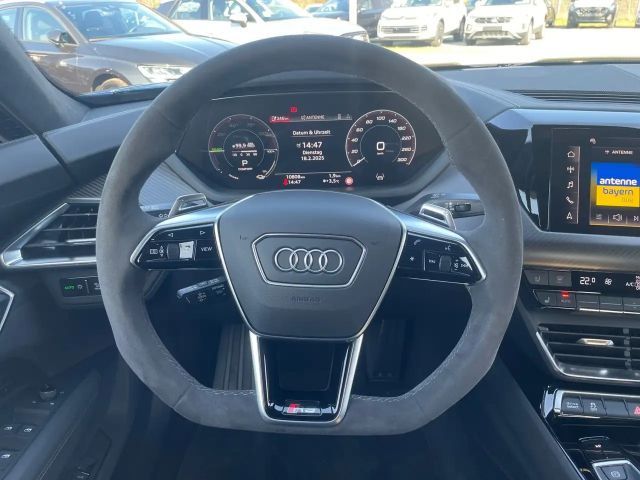 Audi RS e-tron GT Keramik Navi HUD B&O Carbondach