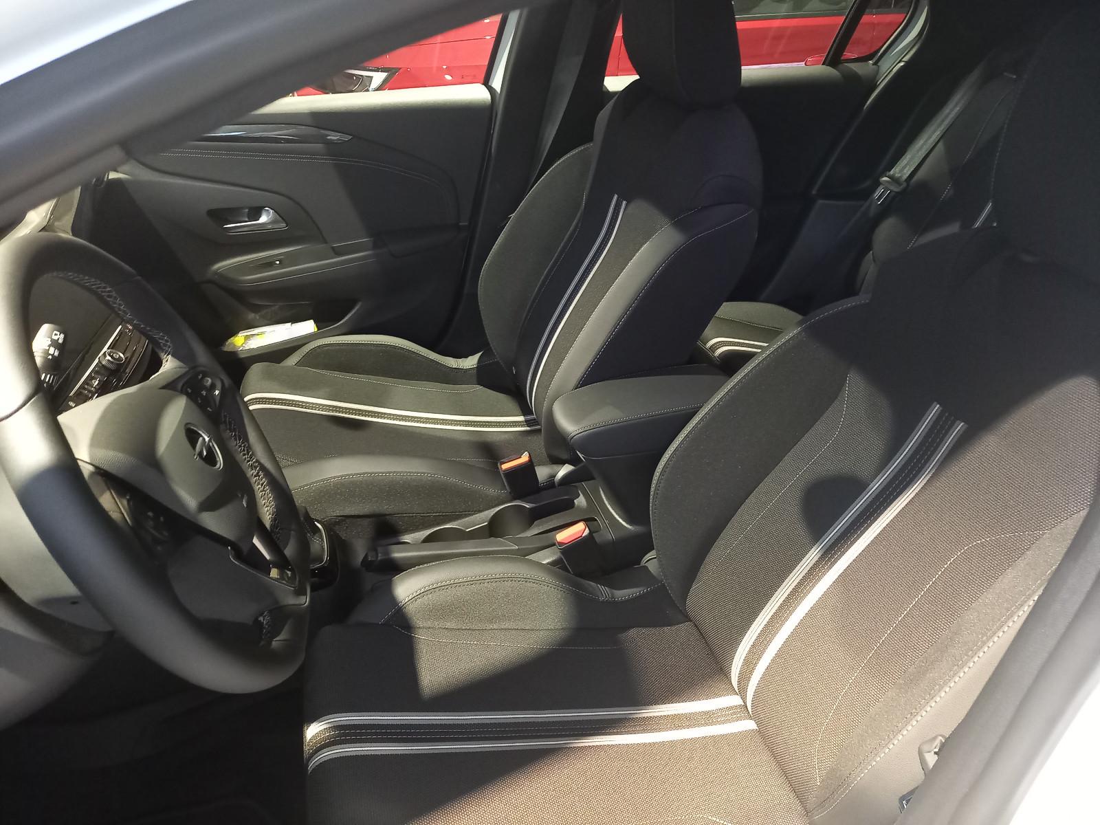 Opel Corsa 1.2 Turbo GS-Line Grand Sport business+