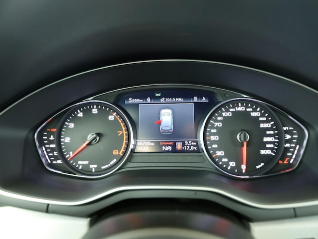 Audi A4 40 TFSI Avant Quattro S-Line S-Tronic