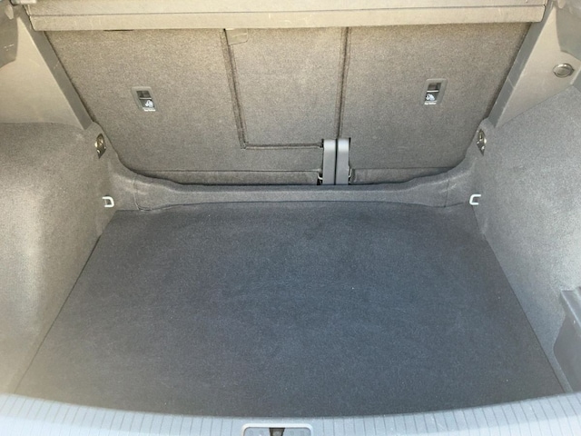 Volkswagen Tiguan Tiguan 1.5TSI DSG ACTIVE LED+NAV+APP+ACC+SHZ+PDC