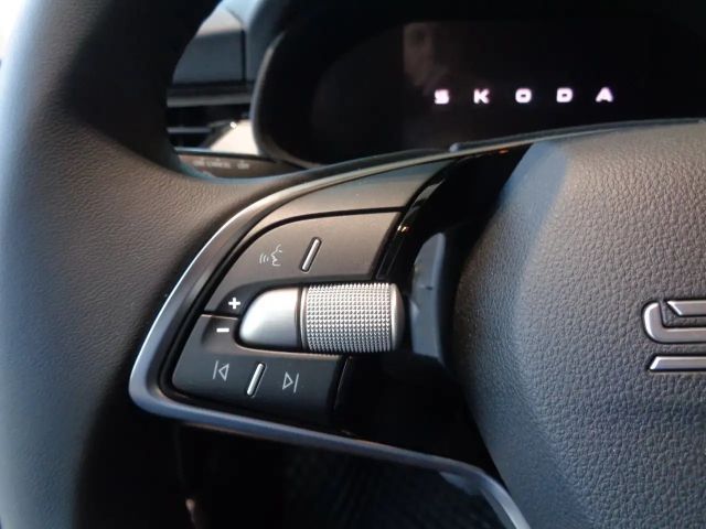 Skoda Scala Essence TSI