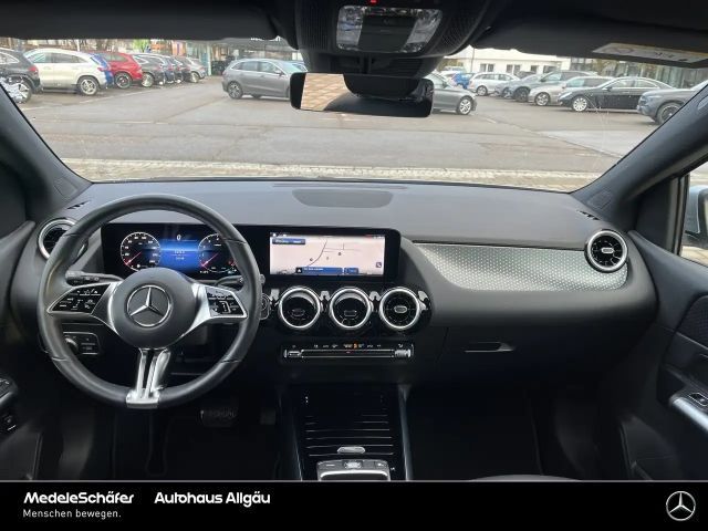 Mercedes-Benz B 220 4MATIC