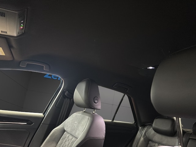 Volkswagen T-Roc 1.5 TSI DSG R-Line