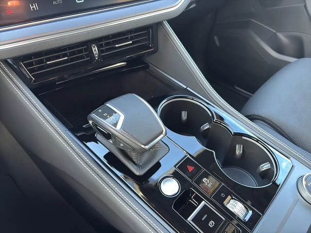 Volkswagen Touareg R-Line Style