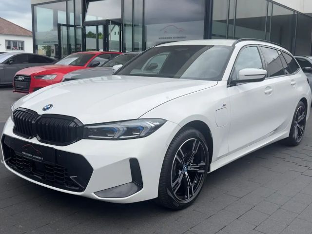 BMW 330 330e M-Sport Touring xDrive