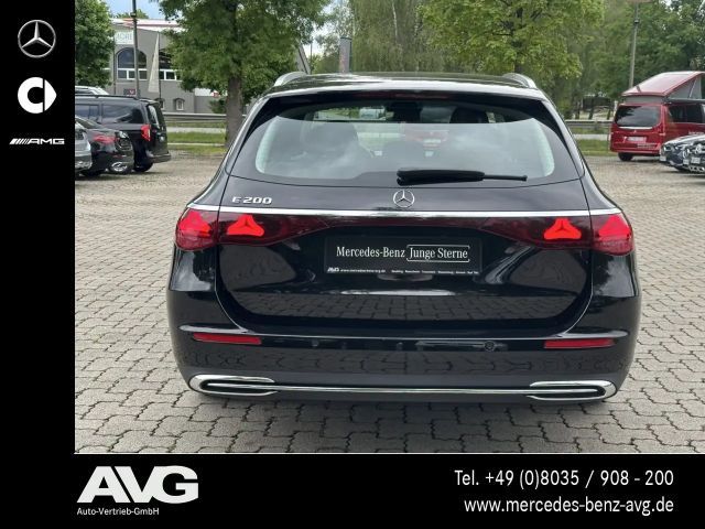 Mercedes-Benz E 200 AVANTGARDE Estate