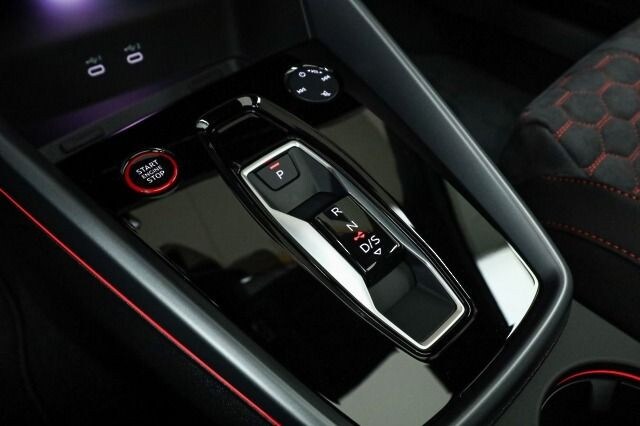 Audi RS3 Quattro S-Tronic Sedan