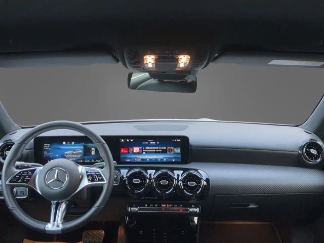 Mercedes-Benz A 180 A 180 d Hatchback