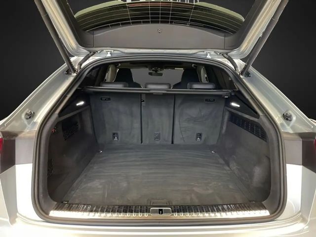 Audi RS Q8 Performance Quattro