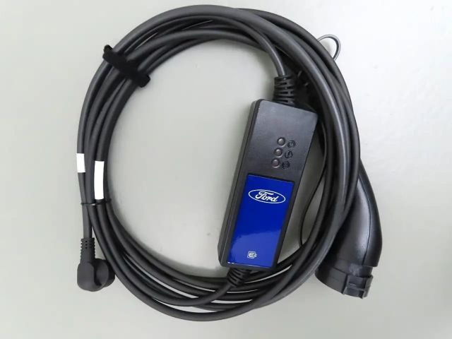 Ford Kuga Plug in Hybrid ST Line X