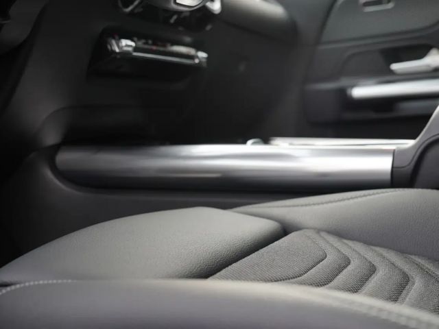 Mercedes-Benz B 180 Progressive