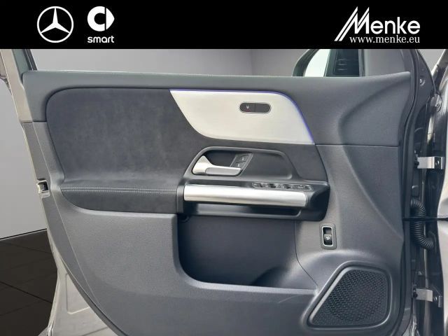 Mercedes-Benz GLA 200 AMG Line GLA 200 d